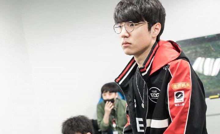 我依然属于 我依然属于